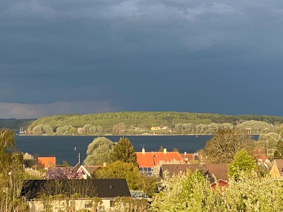 Eskaerhus Pa Tasinge, Taet Pa Svendborg - Afdeling Med Egen Indgang Apartment Troense